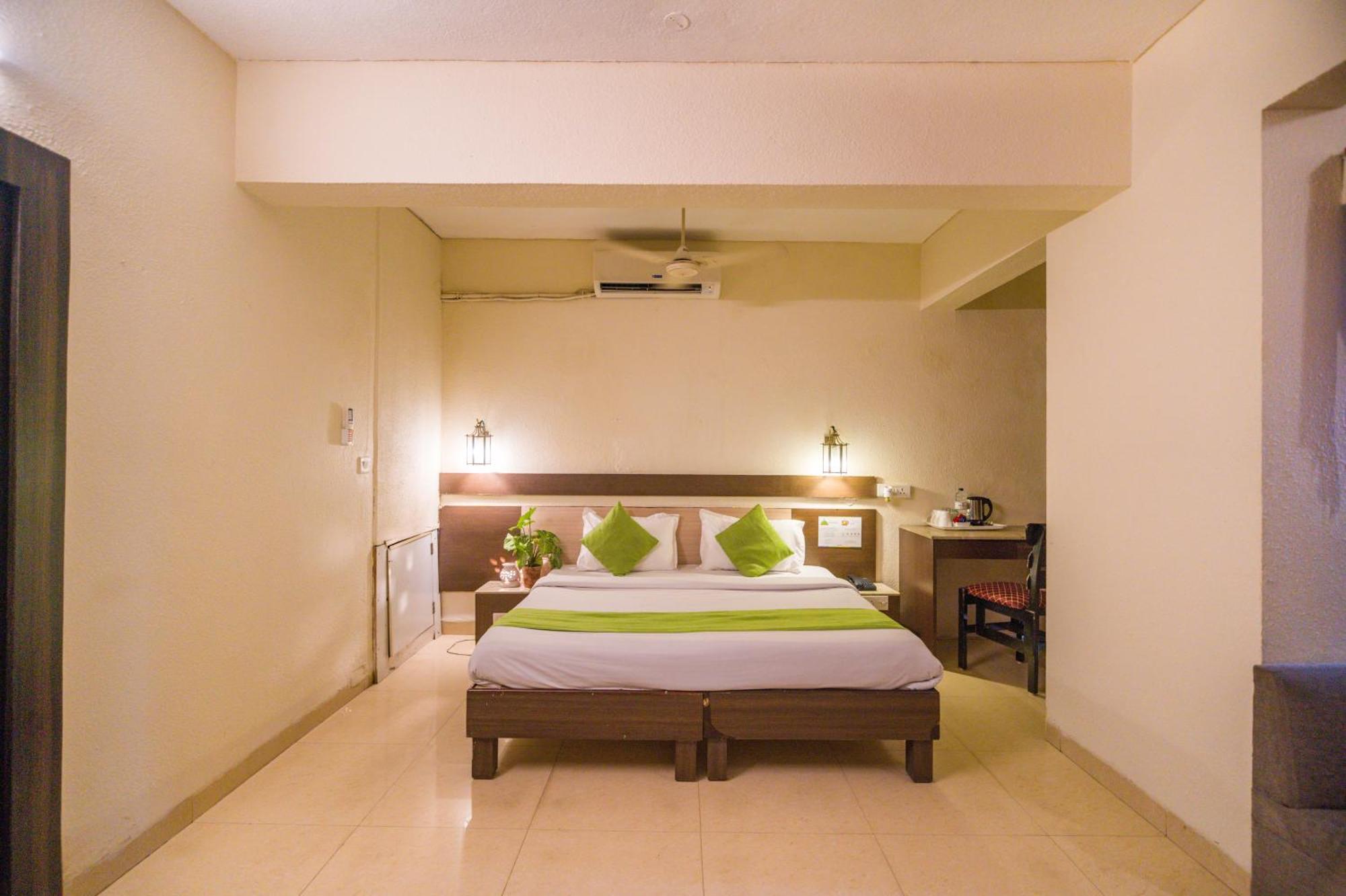 Hotel The Shagun Бхопал Экстерьер фото